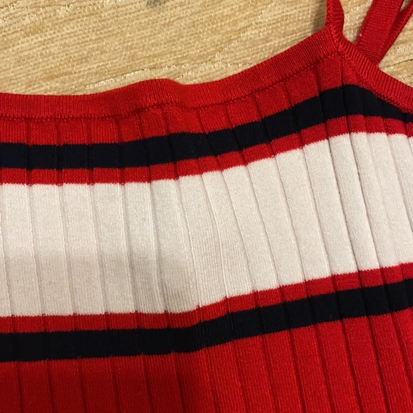 Red croptop, runs a little small - Picture 3 of 4